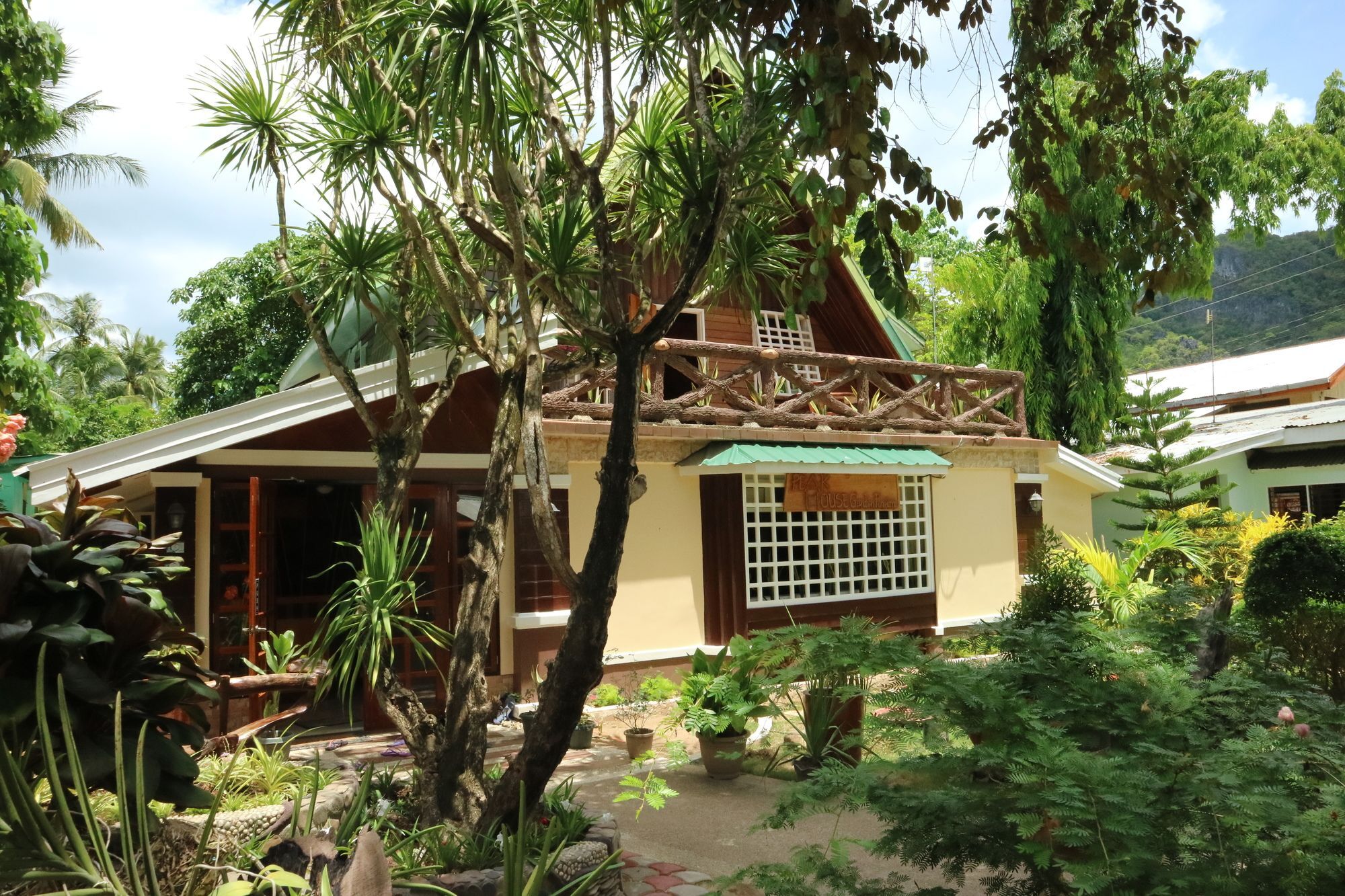 Peak House Garden Pension El Nido Exterior foto